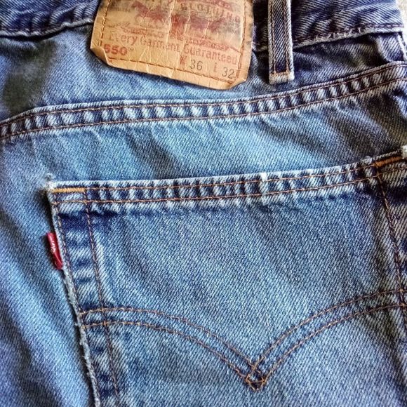 Vintage 550' s Distressed Medium wash jeans 👖 - Picture 3 of 16